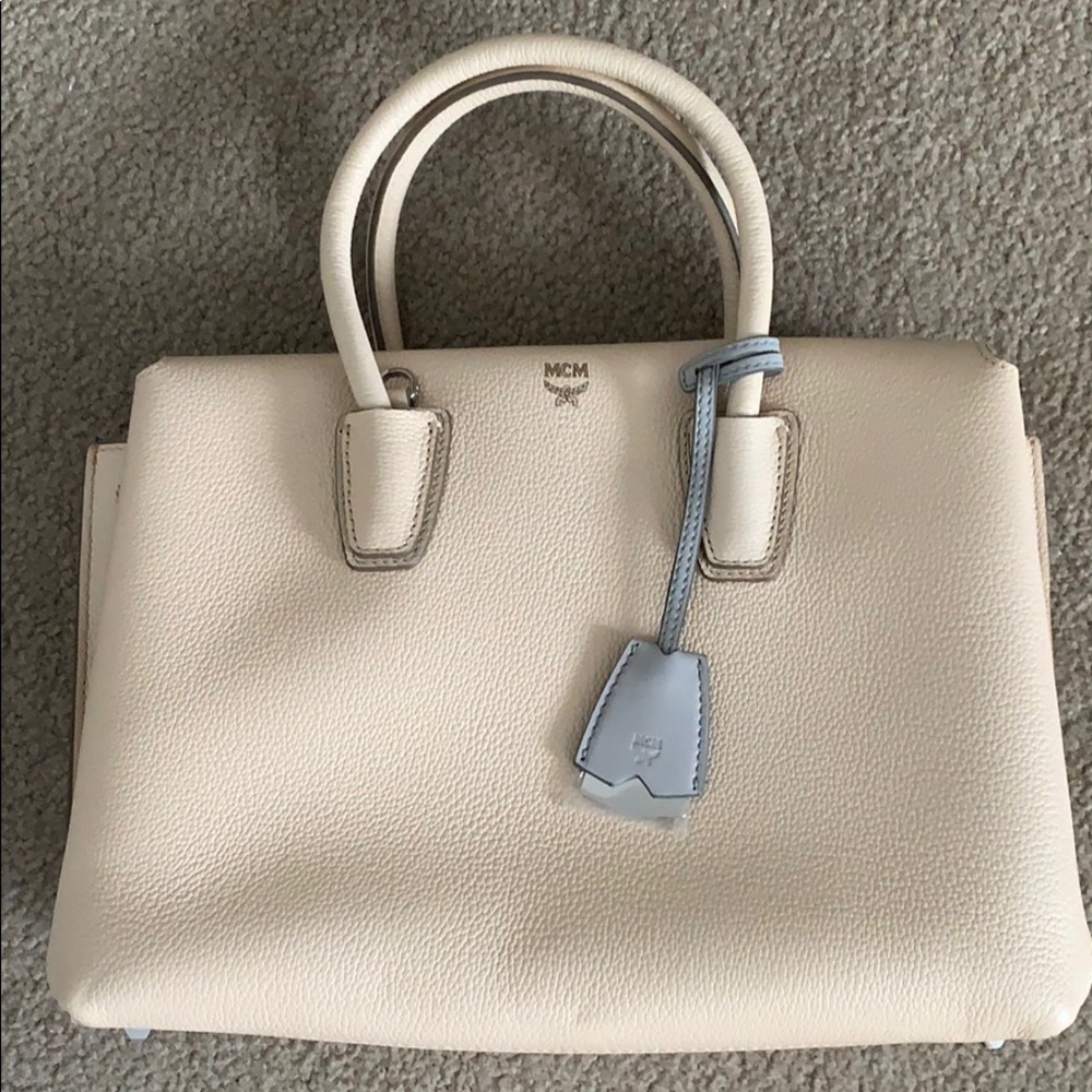 MCM medium milla tote